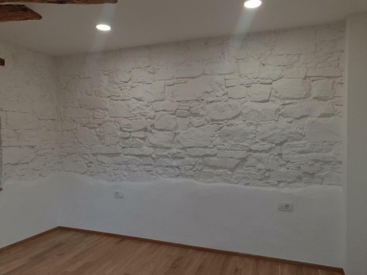Stone Wall Apartment Izola Exterior photo